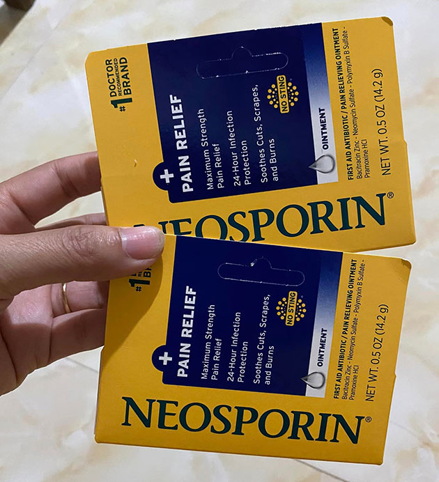 Thuốc mỡ Neosporin 3 pack giá bao nhiêu?